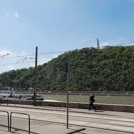 Danube Deluxe