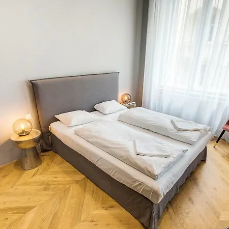 Danube Deluxe * Budapest